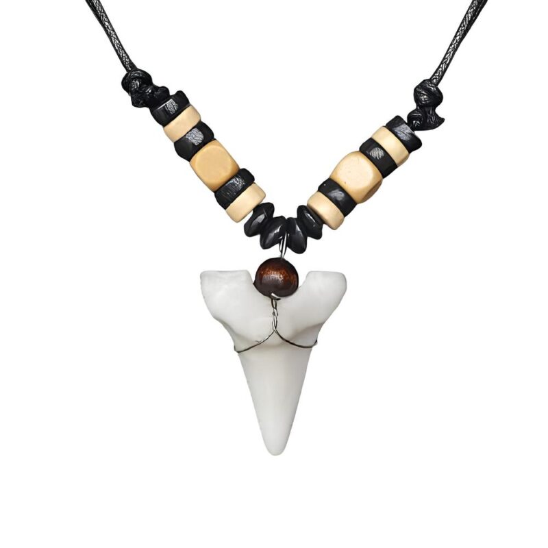 collier surf dent de requin noir et beige