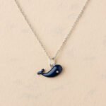 Pendentif baleine bleu